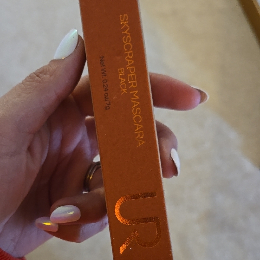 UR Skyscraper Mascara - Black